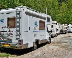 Difference Between RV And Camper Trailer