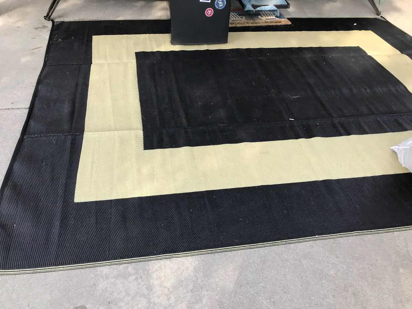 Best RV Outdoor Patio Mats & Rugs For 2021 Team Camping