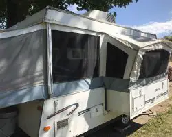 What To Look For When Buying A Used Pop Up Camper (10 Tips)