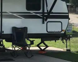 How To Stop A Travel Trailer From Rocking? (9 Step Guide)