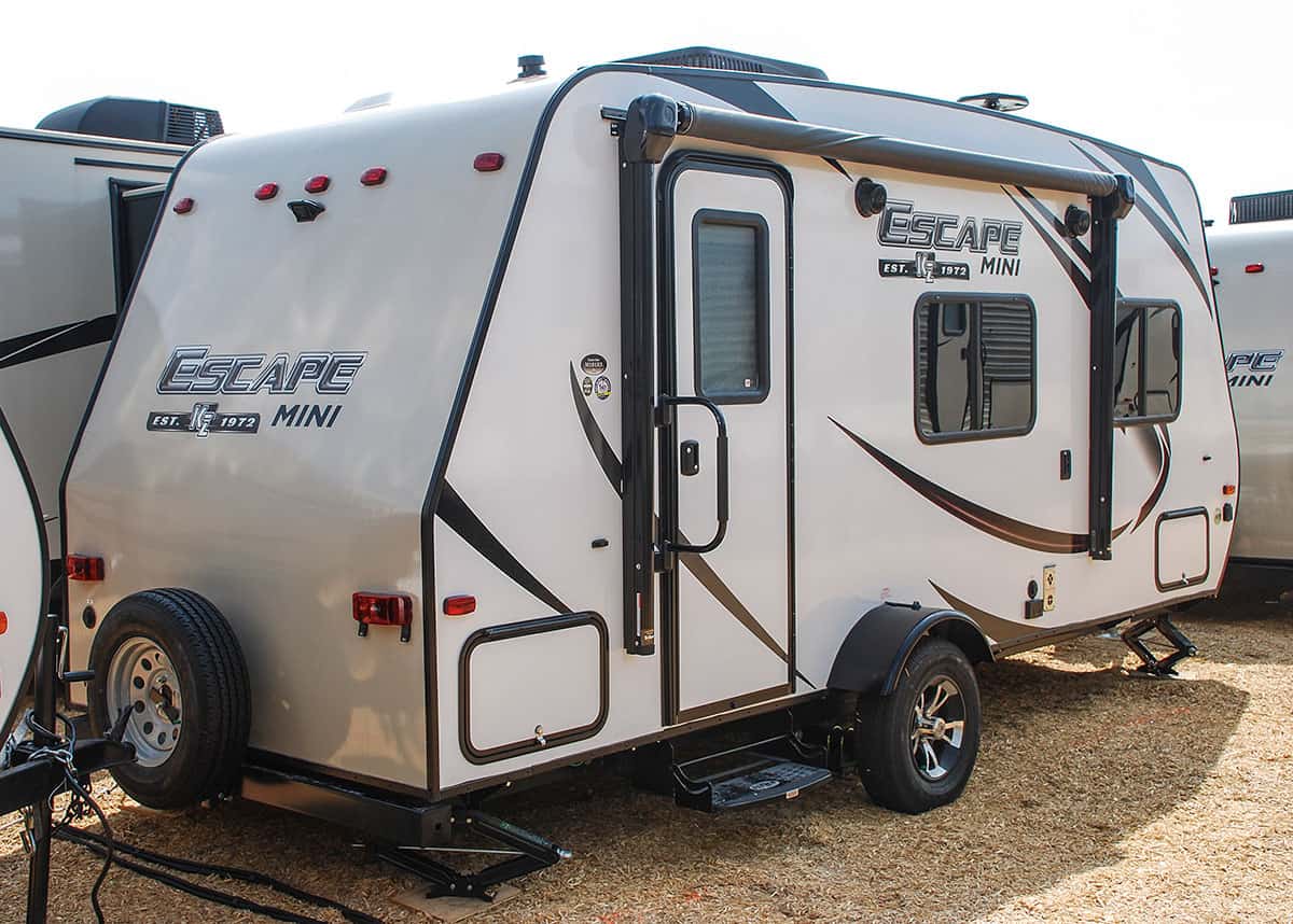 Small Travel Trailer With Restroom At Sherry Kirkpatrick Blog