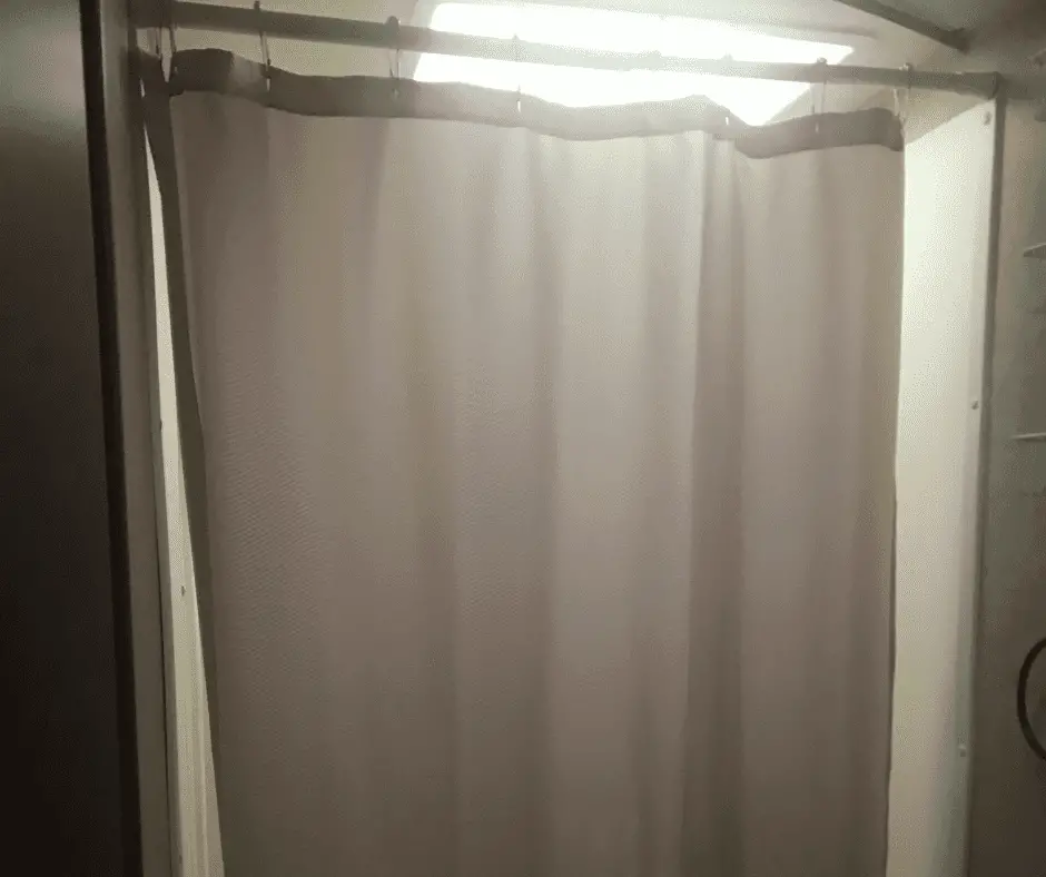 Great Shower Curtain Options For RV And Camper