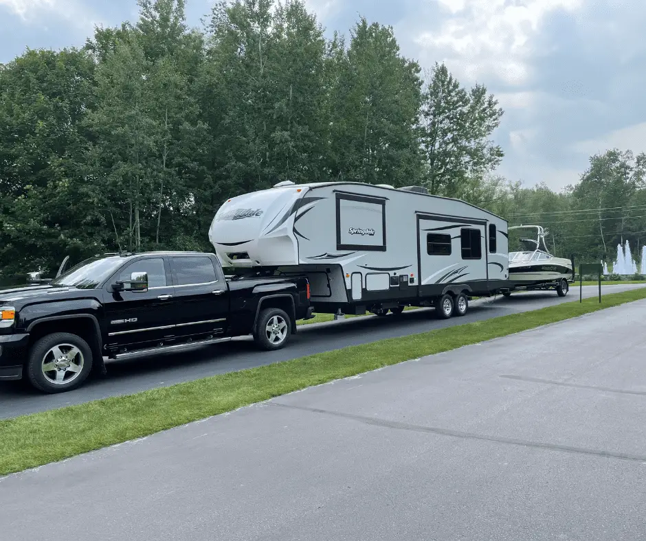 Preparing Your Travel Trailer and Boat for the Road