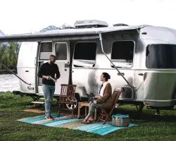 Difference Between 50 Amp and 30 Amp Airstream: A Power Guide