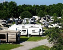 How to Stay Safe While Towing and Parking Your Travel Trailer